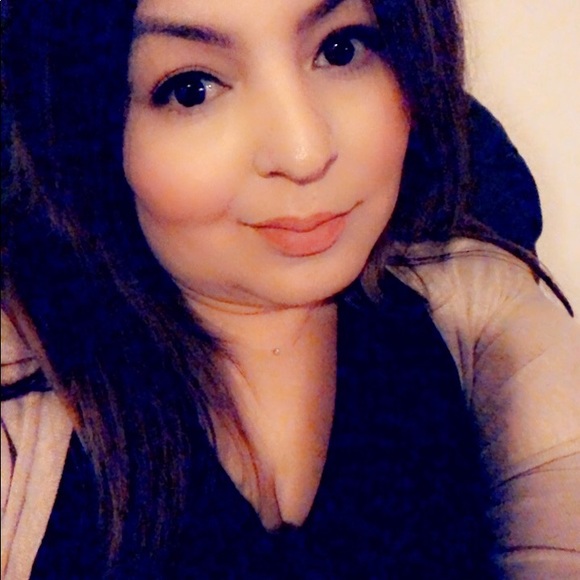 Meet your Posher, Becky - Picture 1 of 1